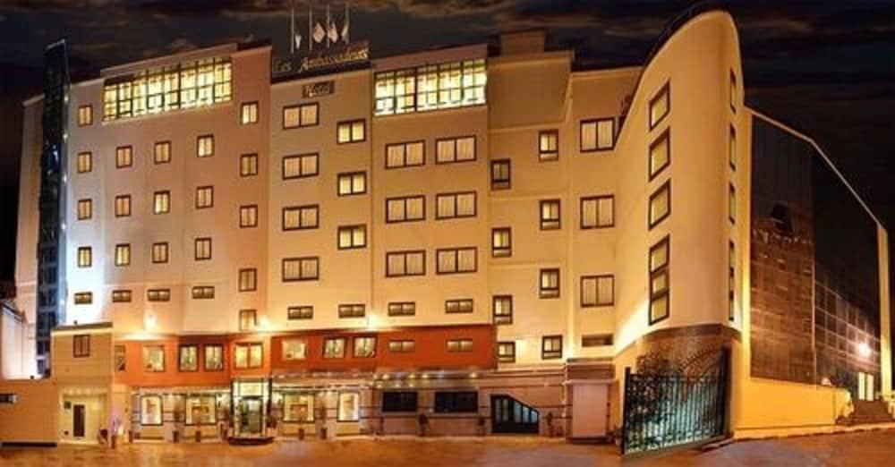 Hotel Les Ambassadeurs 오랑 외부 사진