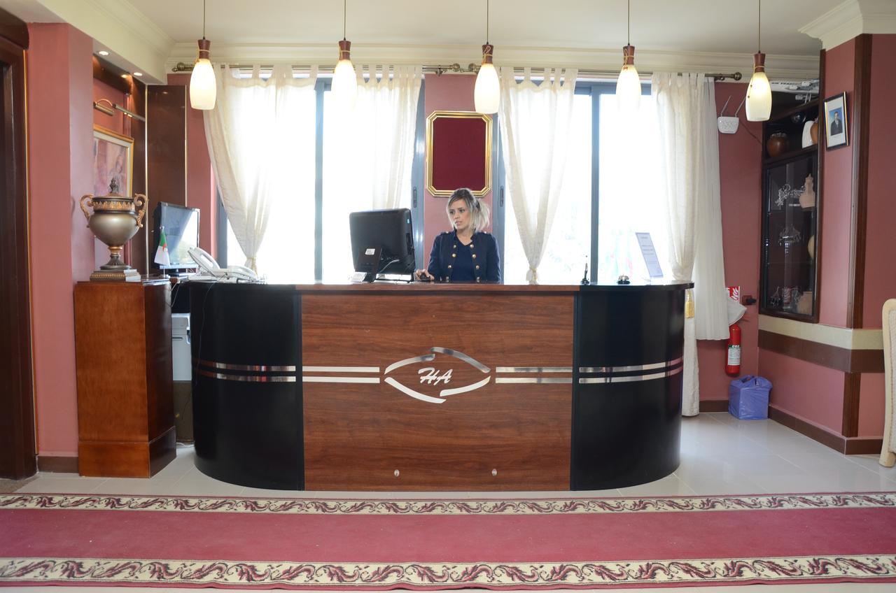 Hotel Les Ambassadeurs 오랑 외부 사진