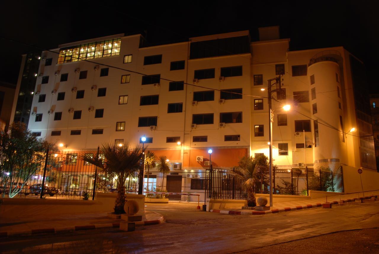 Hotel Les Ambassadeurs 오랑 외부 사진